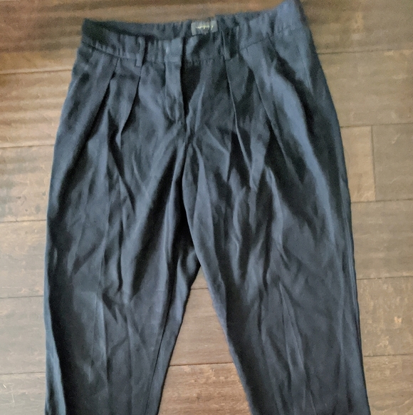 Babaton Black Dress Pants with Keyhole Detailing - Picture 3 of 3